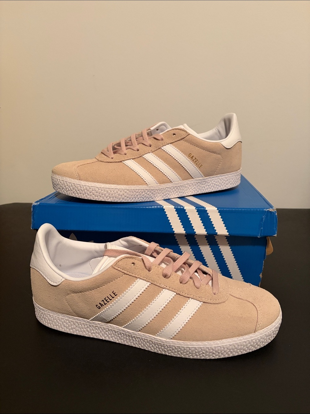 Adidas Gazelle J Women’s 6 JB